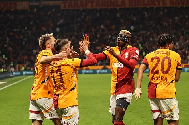 Galatasaray Dinamo Kiev Maci B